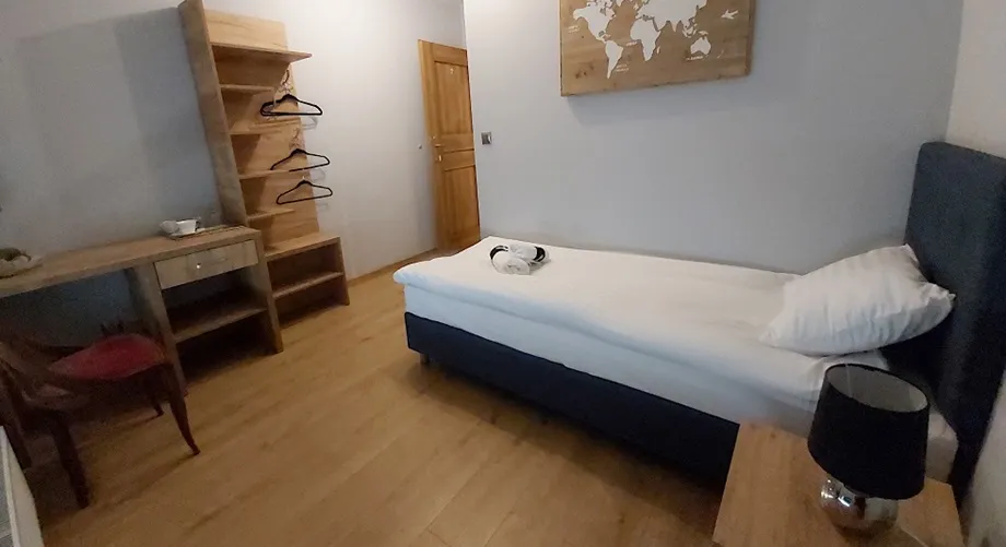 Pokój jednoosobowy z łazienką