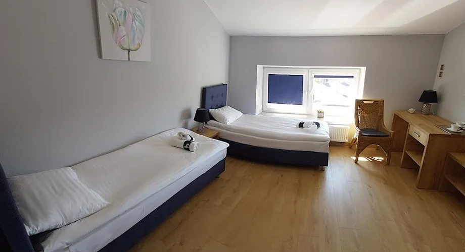 Pokój dwuosobowy z łazienką
